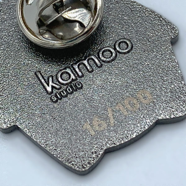 Kamoo Lab - Enamel Pin - Classic Version - Glow in dark
